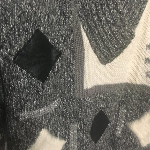 Winter White & Black Patch Work Sweater - Picture 3 of 4